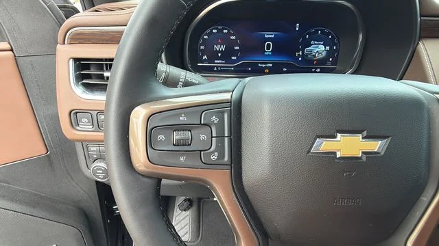 Used 2024 Black Chevrolet High Country image 34