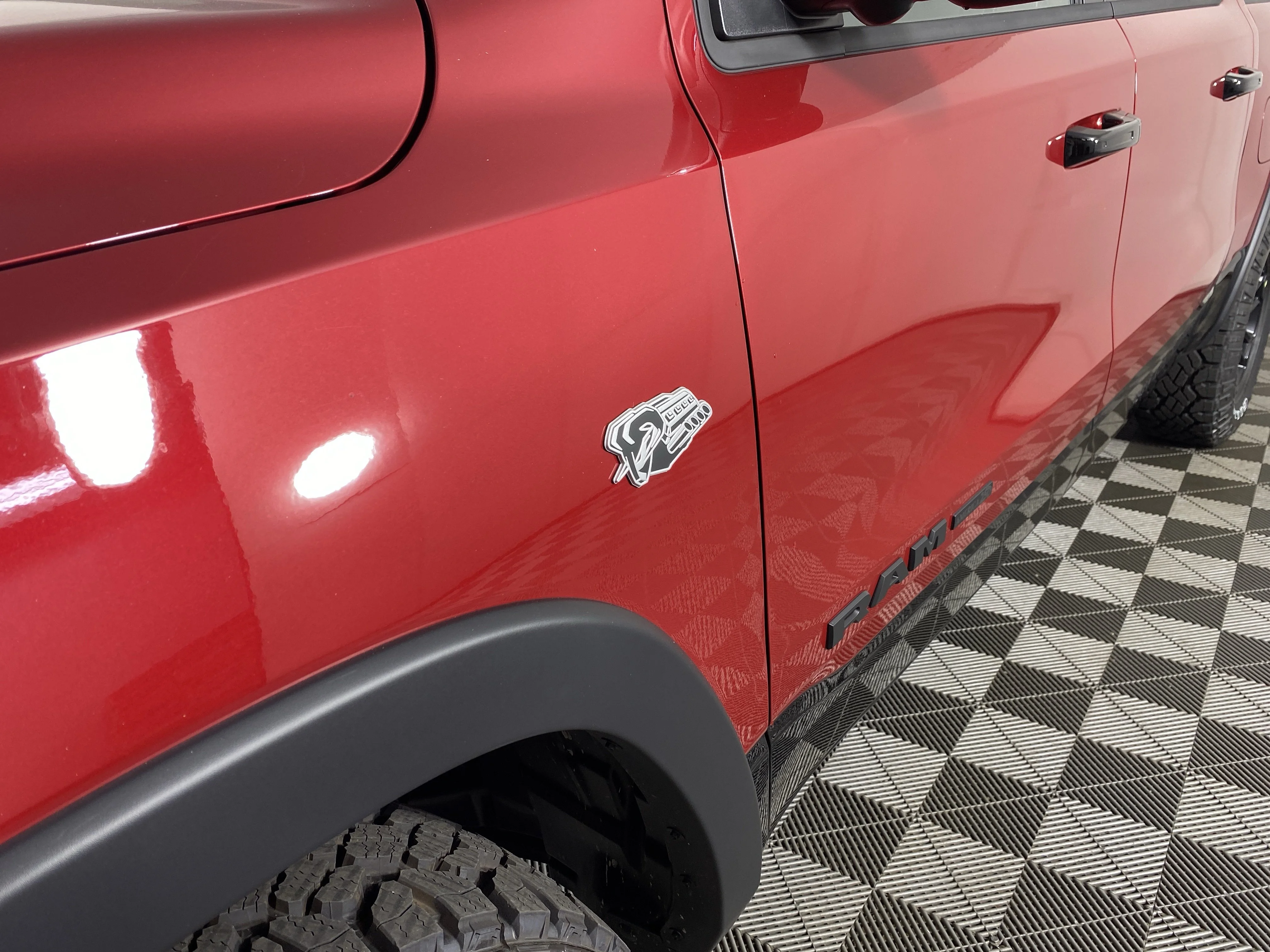 New 2026 Molten Red Pearl-Coat Exterior Paint RAM Rebel image 12