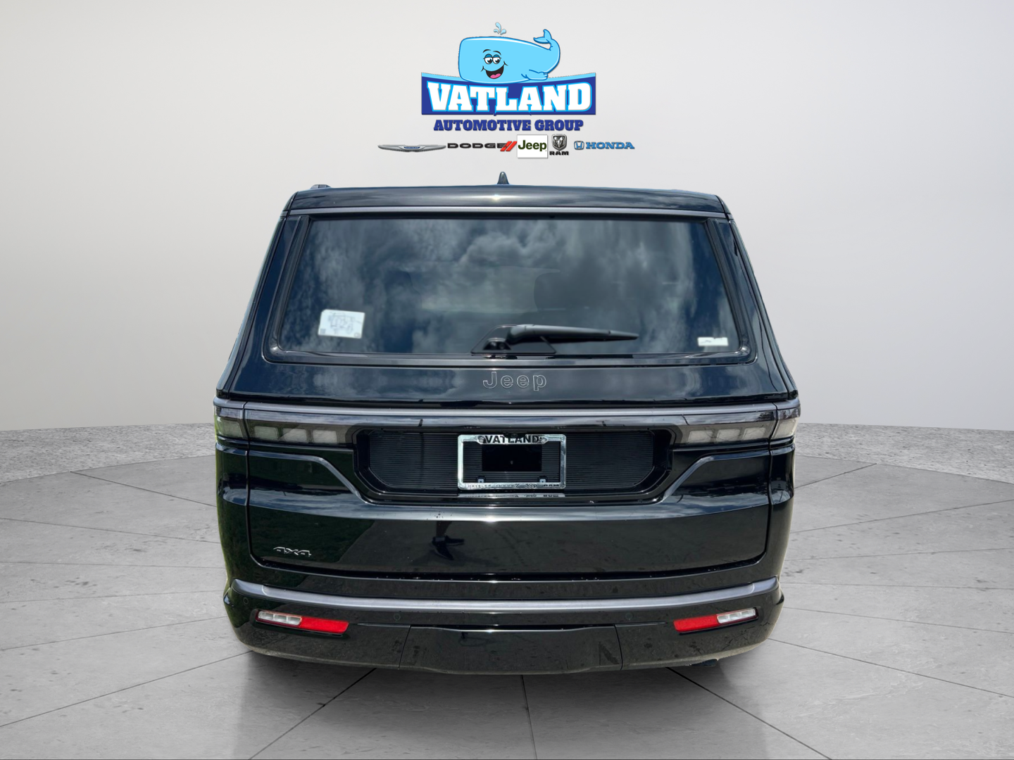 New 2026 High Gloss Black Exterior Paint Jeep Summit Obsidian image 4