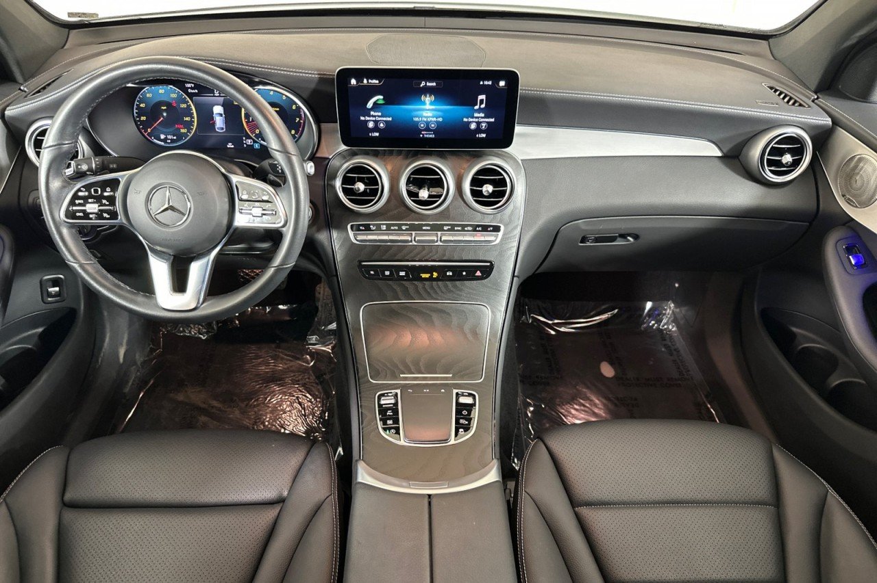 Used 2023 Polar White Mercedes-Benz GLC 300 image 12
