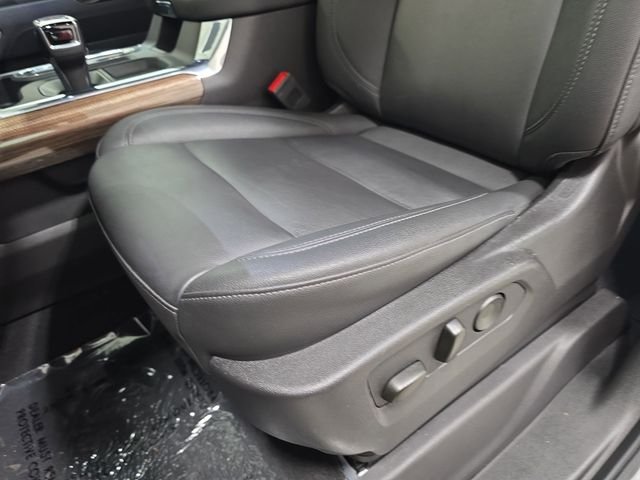 Used 2024 Summit White Chevrolet LT Trail Boss image 27