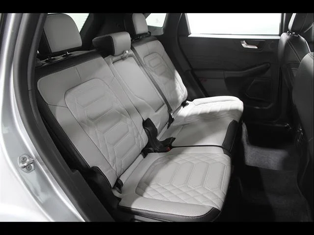 Used 2023 Iconic Silver Ford Platinum image 41