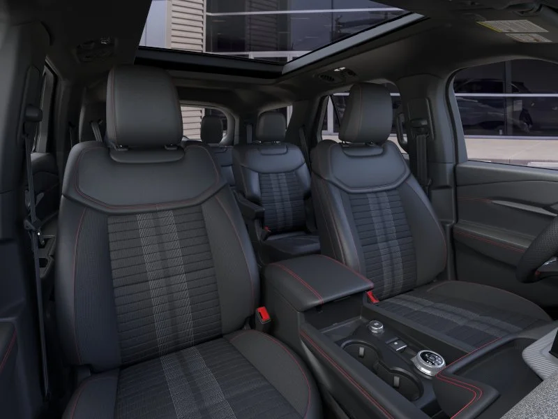 New 2026 Space White Metallic Ford ST-Line image 32