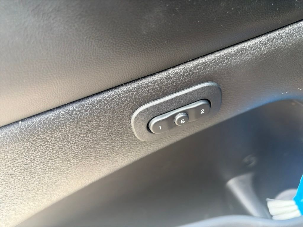 Used 2020 Red Jeep Limited image 18