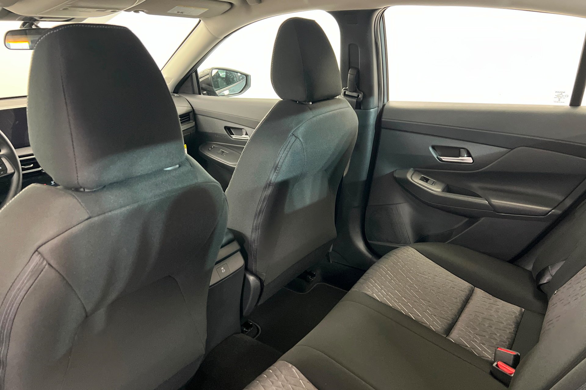 New 2027 Atlantic Gray Metallic Nissan SV image 20