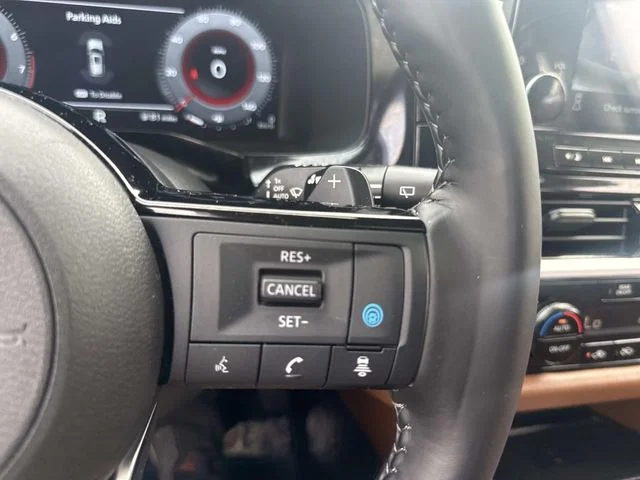 Used 2024 Gray Nissan Platinum image 34