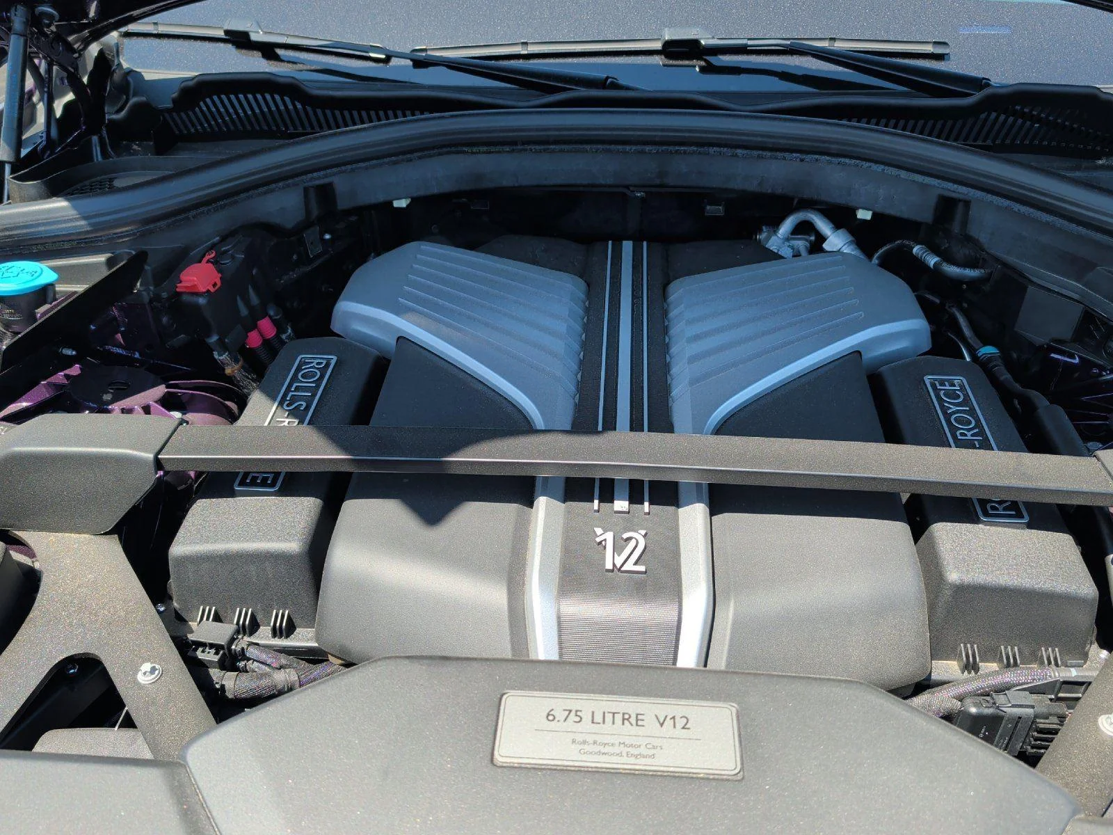 Used 2025 Belladonna Purple Rolls-Royce  image 9