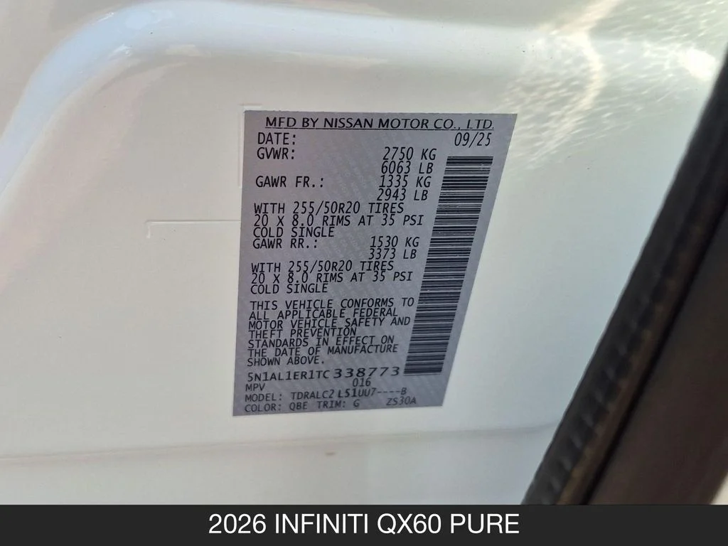 Used 2026 White INFINITI PURE image 27