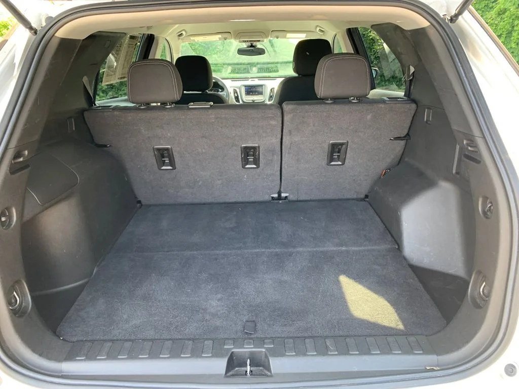 Used 2021 Silver Chevrolet LT image 18