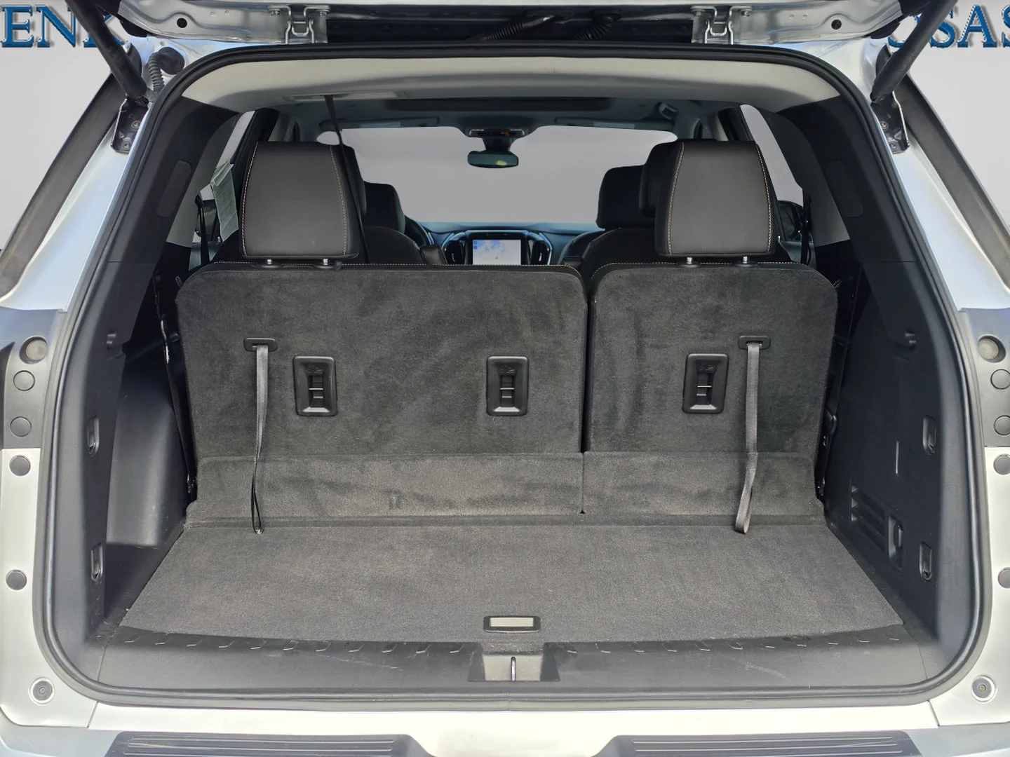 Used 2020 Silver Ice Metallic Chevrolet Premier image 15