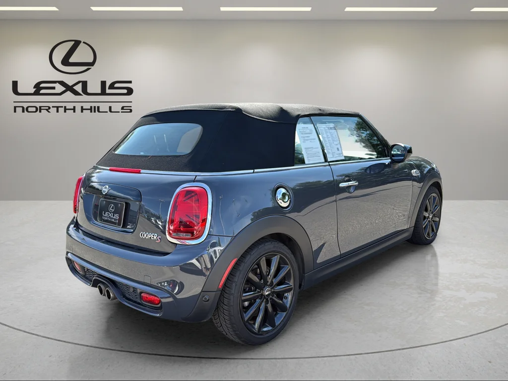 Used 2020 Gray MINI  image 14