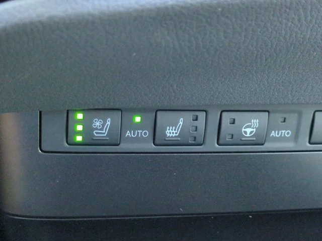 Certified Used 2025 Black Lexus 300h Luxury image 22