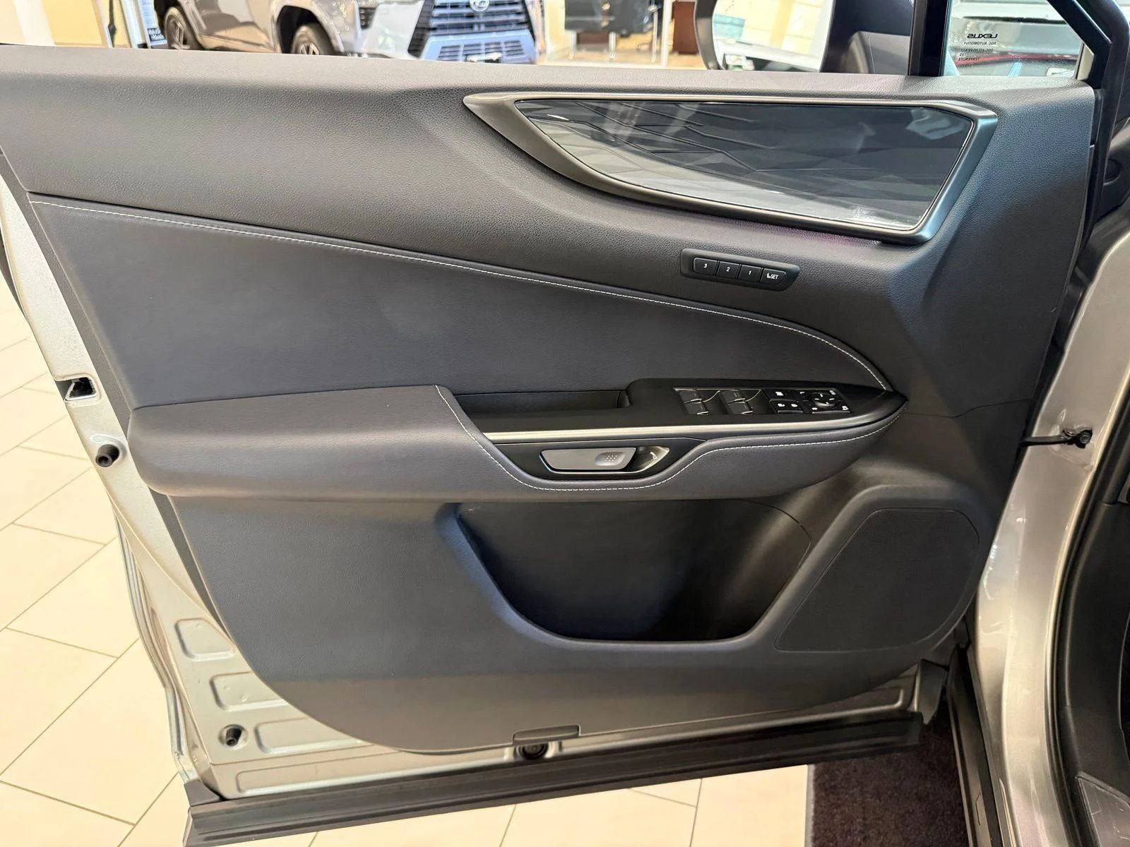Used 2025 Atomic Silver Lexus NX 350 Premium image 22