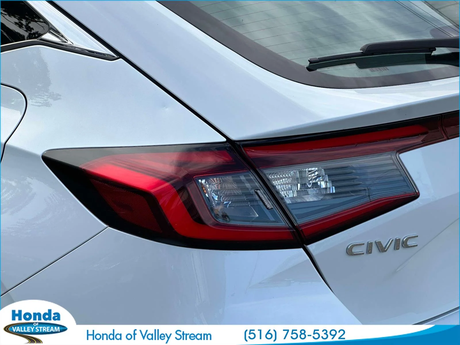 2023 Honda Civic Hatchback LX - Photo 16