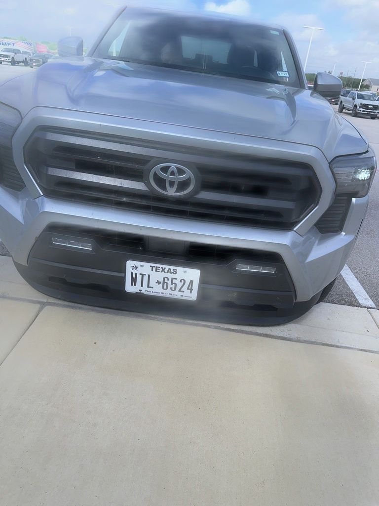 Used 2025 Silver Toyota  image 3