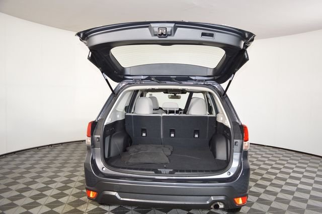 Used 2024 Gray Subaru Base image 19