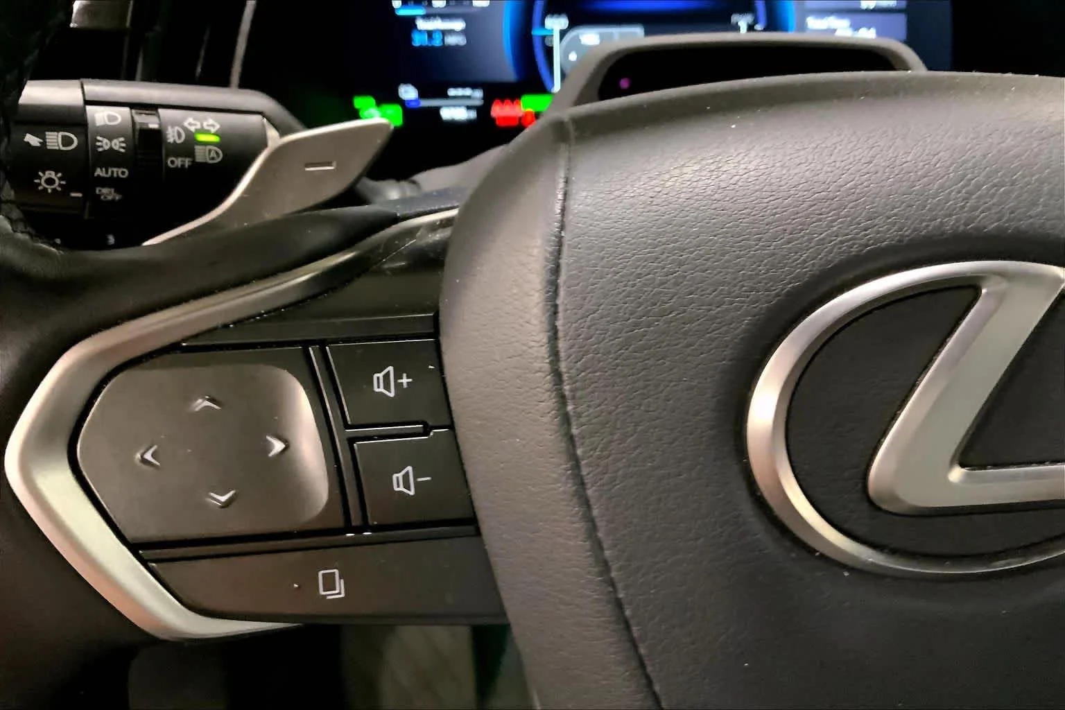 Certified Used 2025 EMINENT WHITE PEARL Lexus Luxury image 24