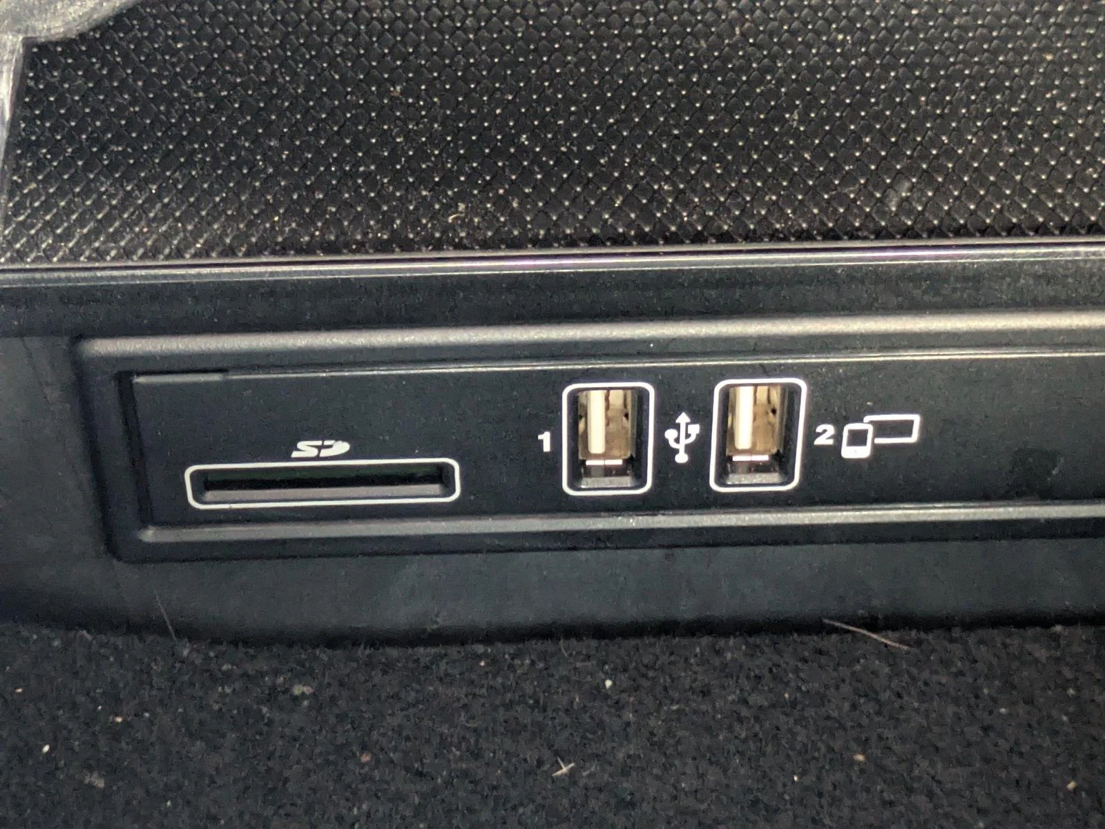 Used 2018 Gray Mercedes-Benz C 300 image 23