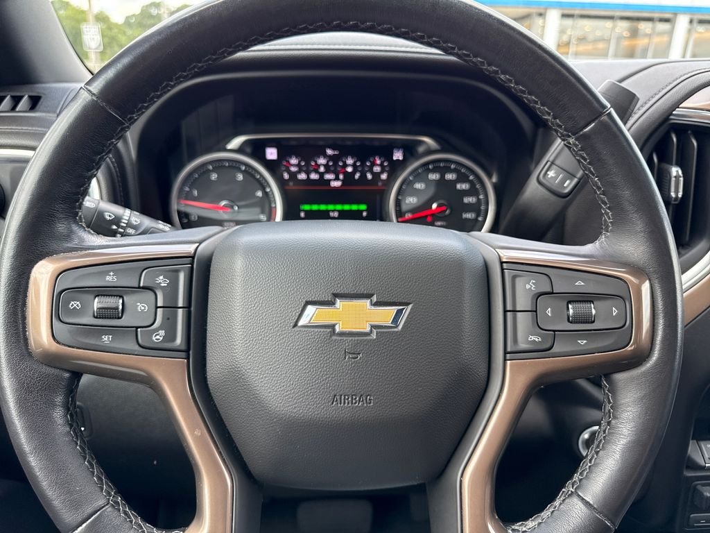Used 2022 Silver Chevrolet High Country image 14