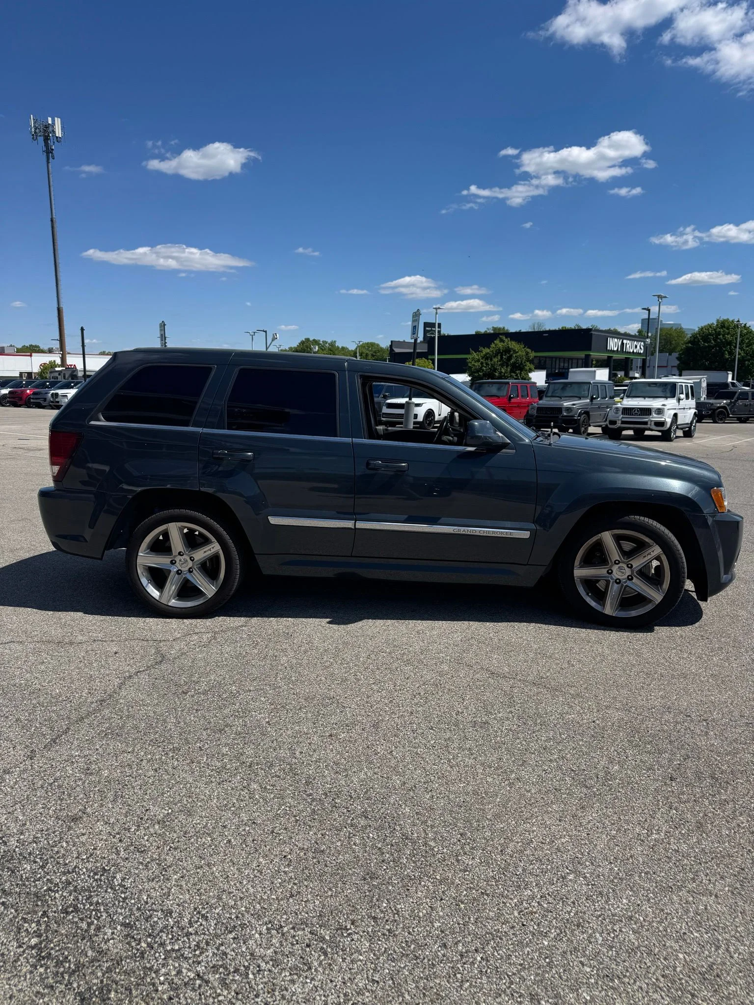 Used 2007 Blue Jeep SRT8 image 4
