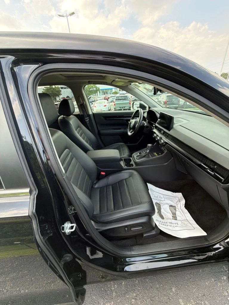 Used 2024 Black Honda EX-L image 10