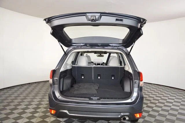 Used 2024 Gray Subaru Base image 19