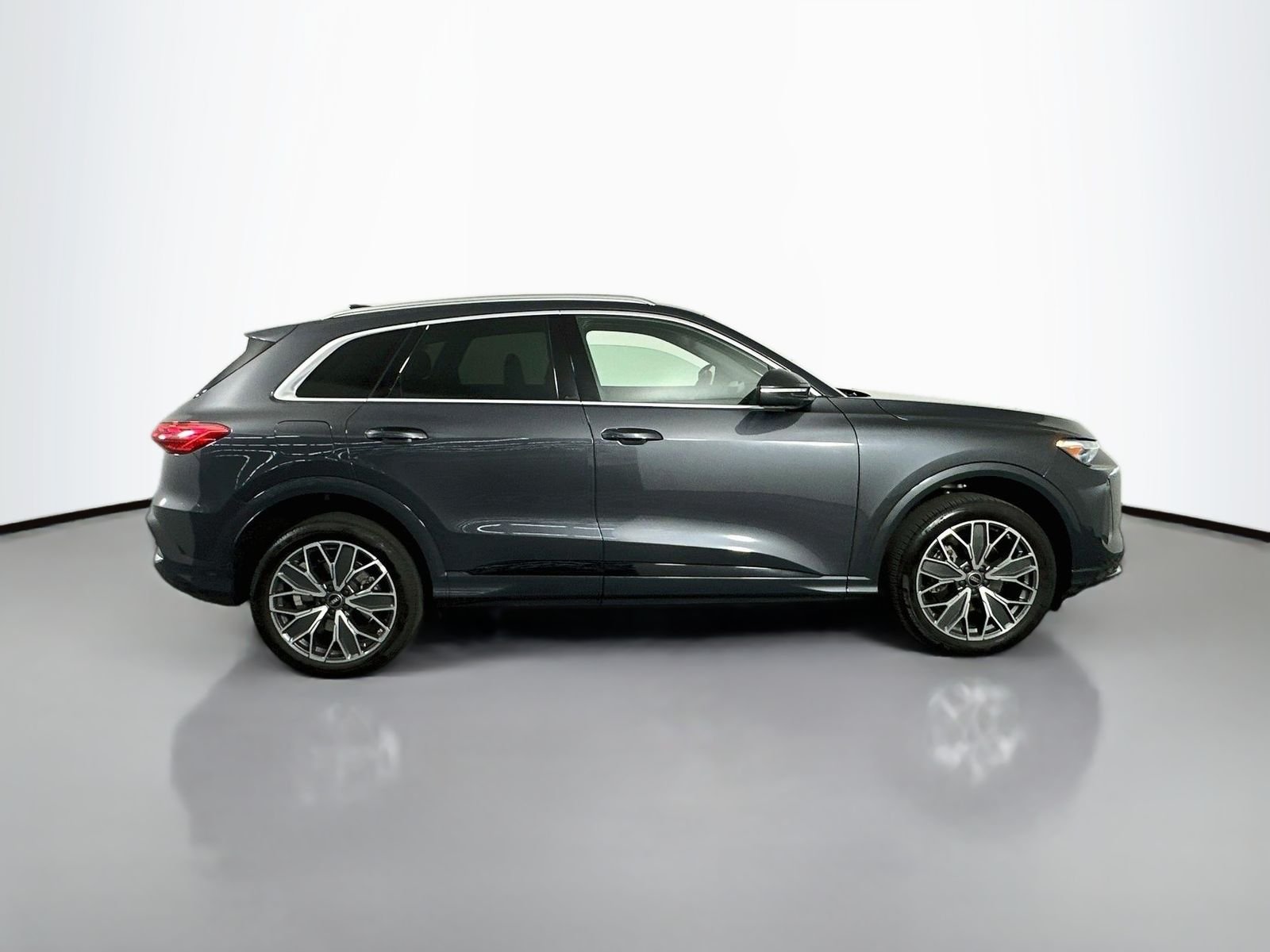 Used 2025 Gray Metallic Audi 2.0T Premium Plus Adaptive Cruise Vented Seats image 8