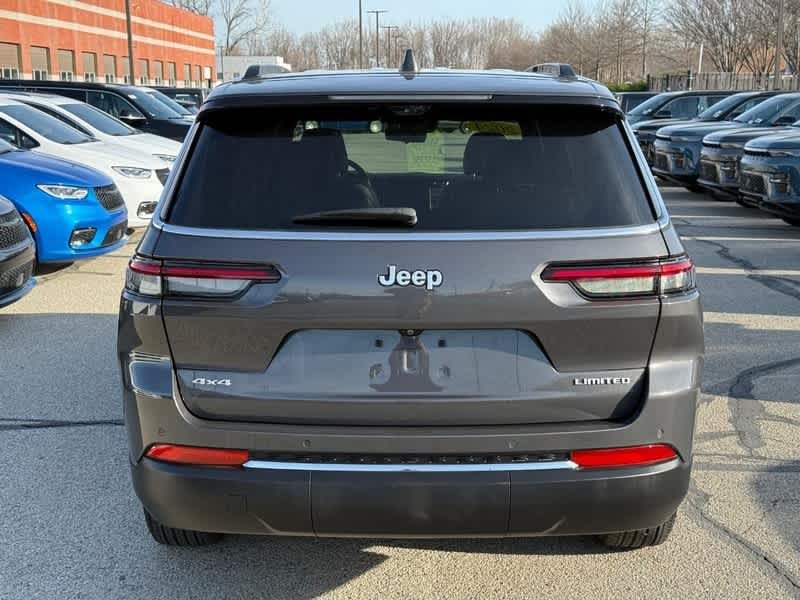 Used 2024 Baltic Gray Metallic Clearcoat Jeep Limited image 4