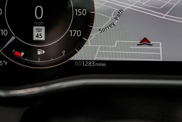 2026 Jaguar F-Pace R-Dynamic S - Photo 24