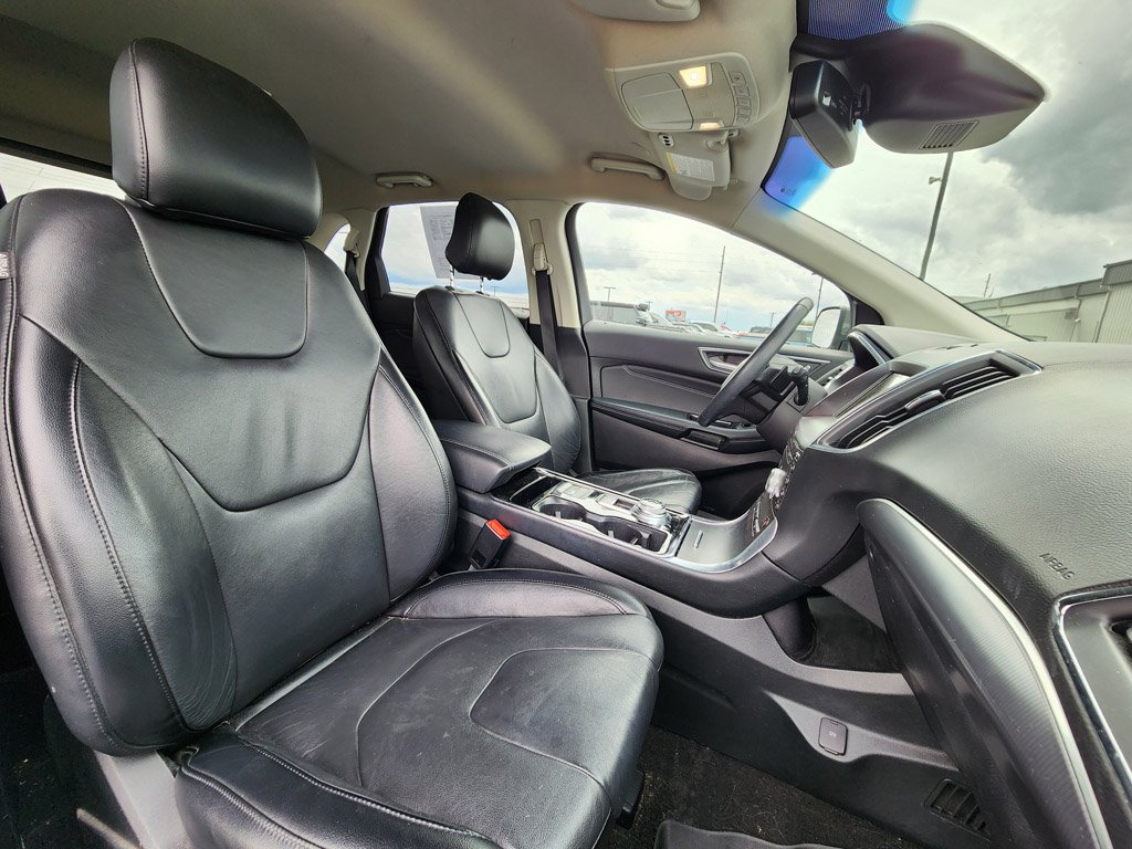 Used 2019 Magnetic Metallic Ford Titanium image 10