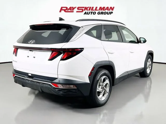 Used 2024 White Hyundai SEL image 7