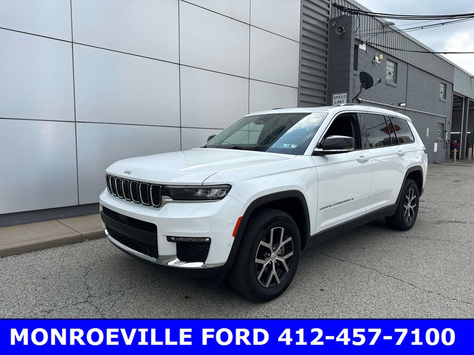 Used 2023 Bright White Clearcoat Jeep Limited image 1