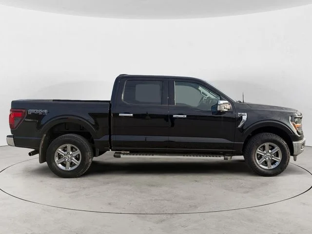 Certified Used 2025 Agate Black Metallic Ford XLT image 4