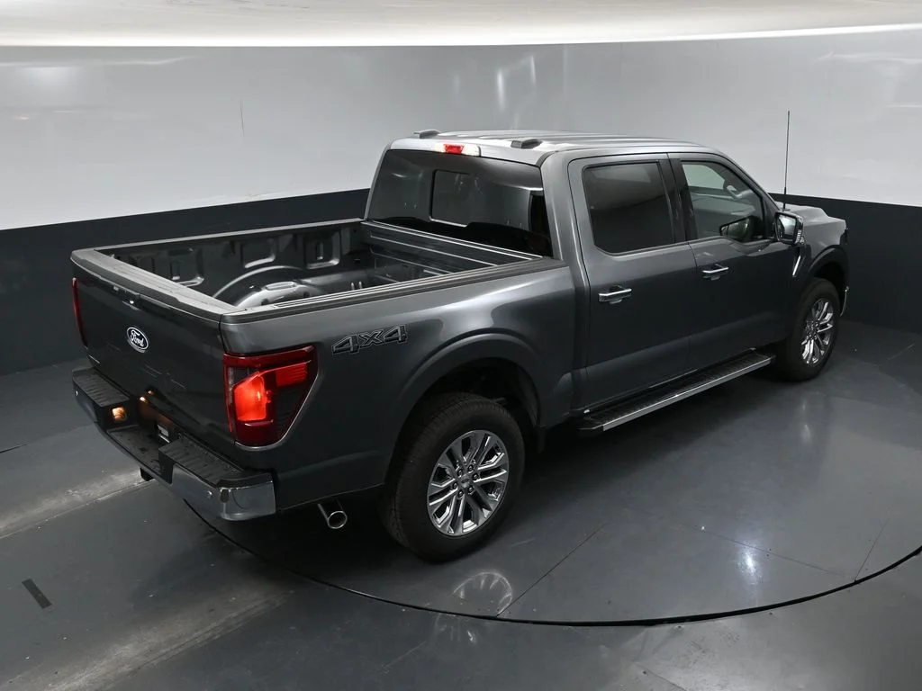 New 2026 Gray Ford XLT image 39