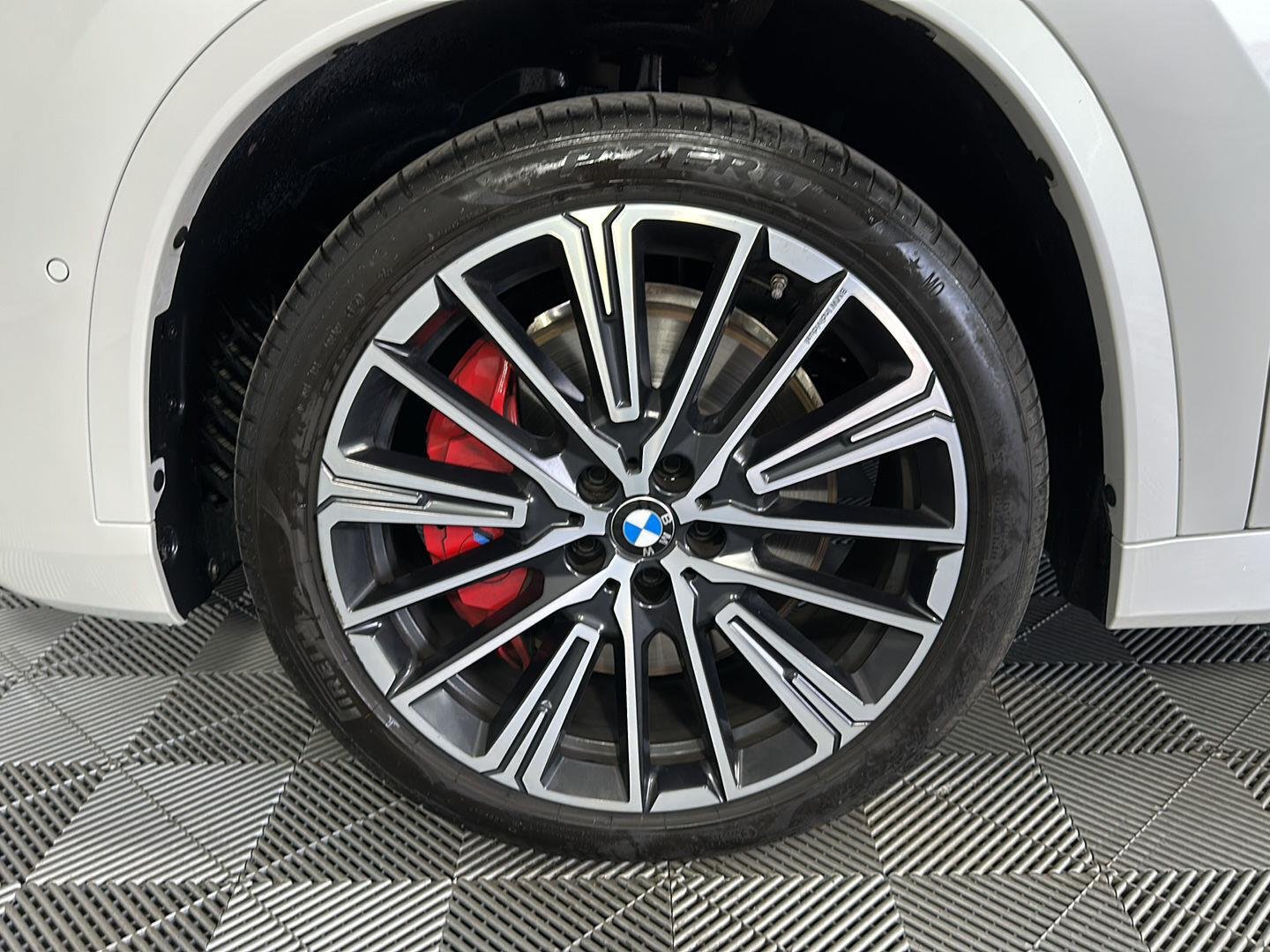 Used 2024 Mineral White Metallic BMW M35i image 6