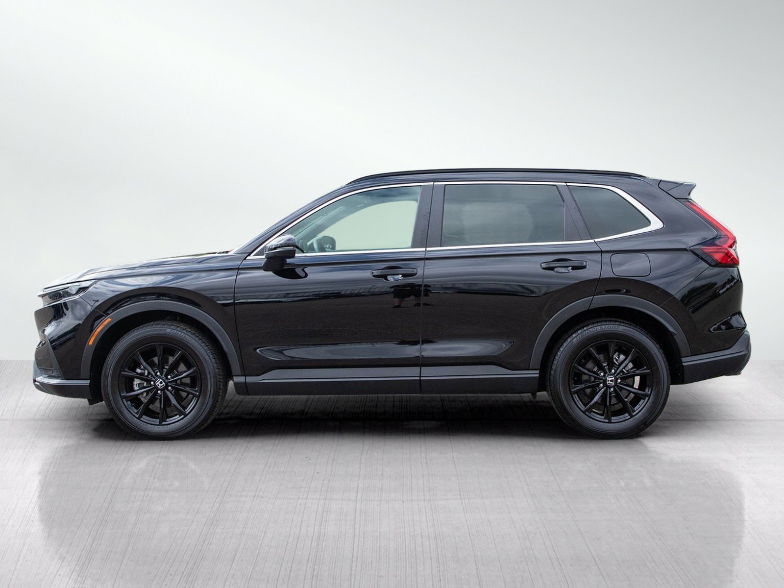 Used 2024 Honda CR-V Sport-L with VIN 2HKRS6H81RH814592 for sale in Minneapolis, Minnesota