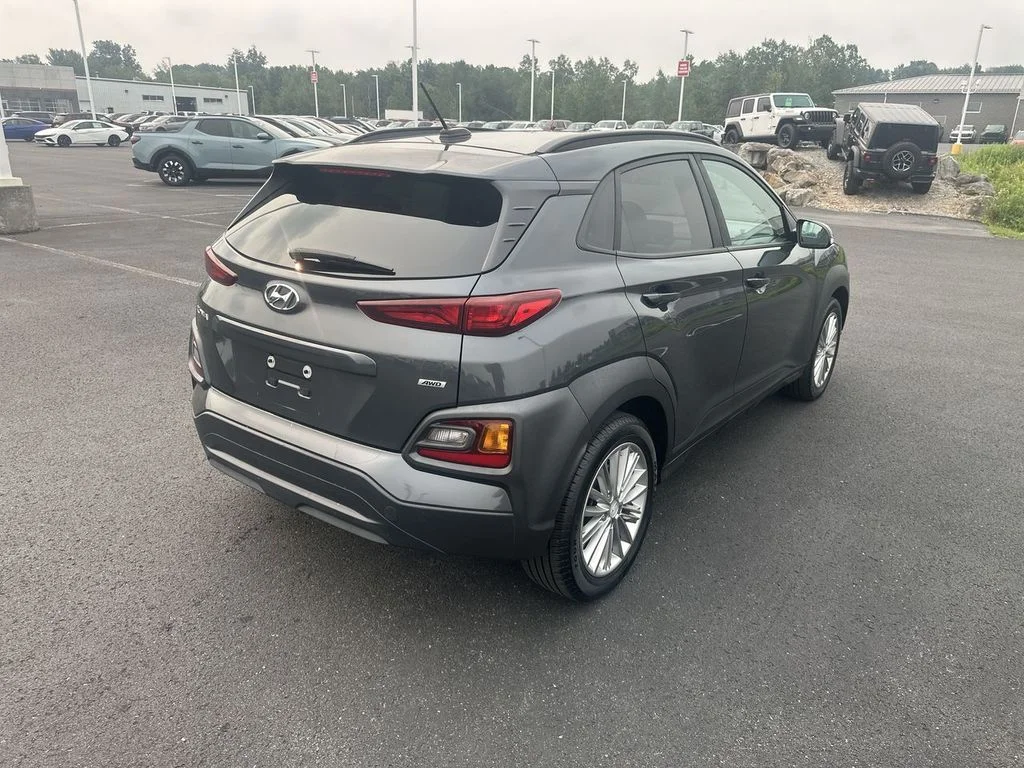 Used 2020 Gray Hyundai SEL image 8