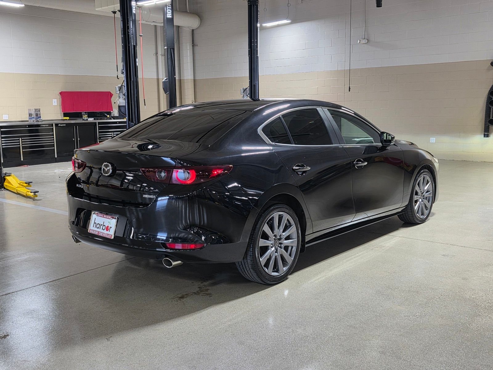 Used 2025 Jet Black Mica Mazda 2.5 S Preferred Package image 7