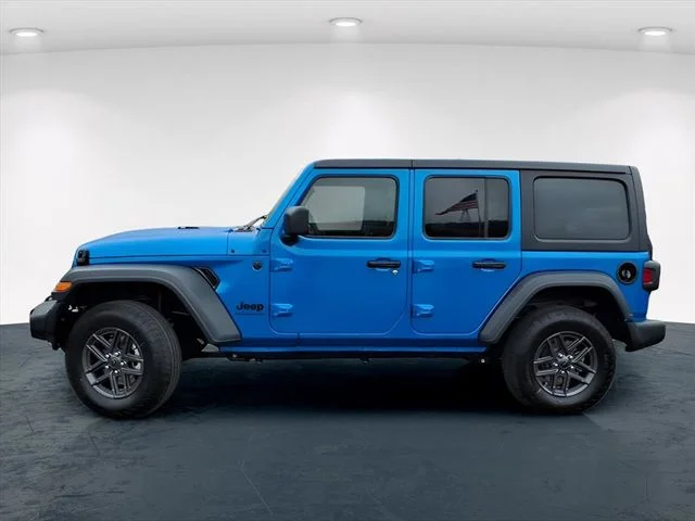 Used 2026 Blue Jeep Sport S image 4