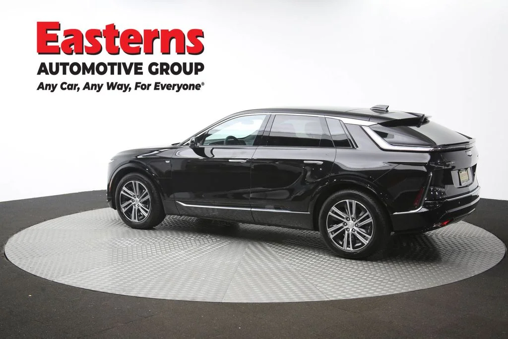 Used 2025 Black Cadillac Luxury image 64
