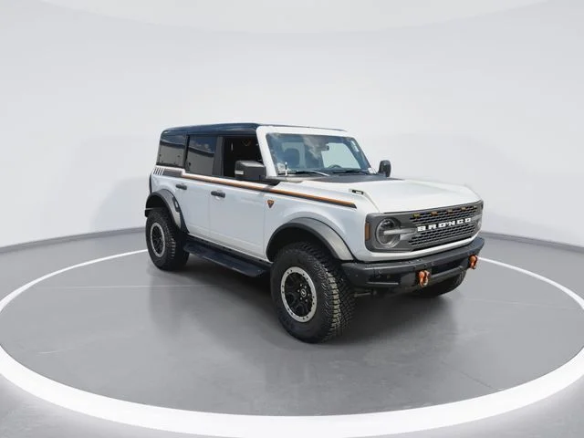Used 2024 White Ford Badlands image 2