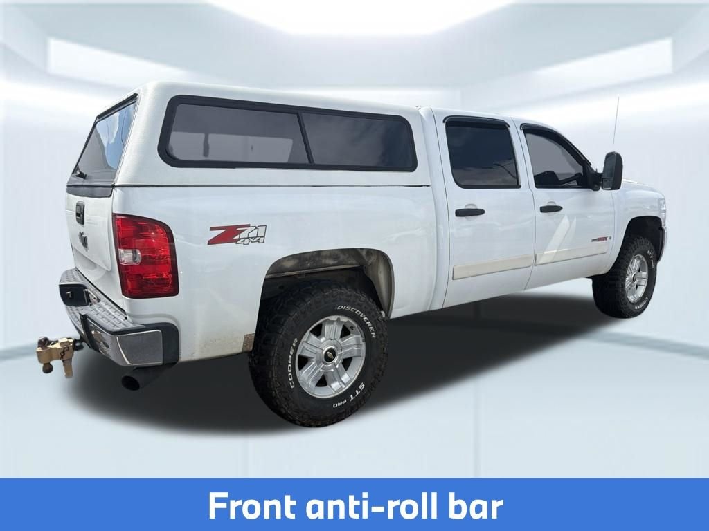 Used 2007 White Chevrolet LT image 15