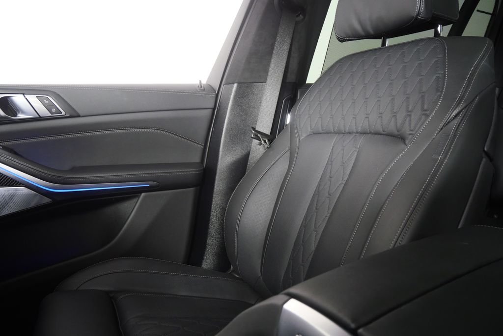 2026 BMW X7 M60i - Photo 28