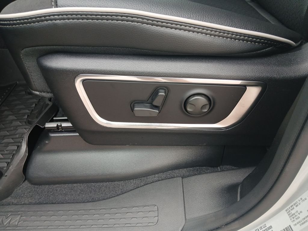 2026 RAM 1500 Laramie - Photo 34