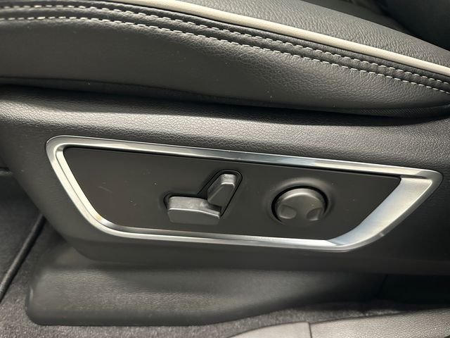 New 2026 Serrano-Green Metallic Exterior Paint RAM Laramie image 30