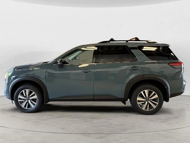 New 2026 Green Nissan SL image 2