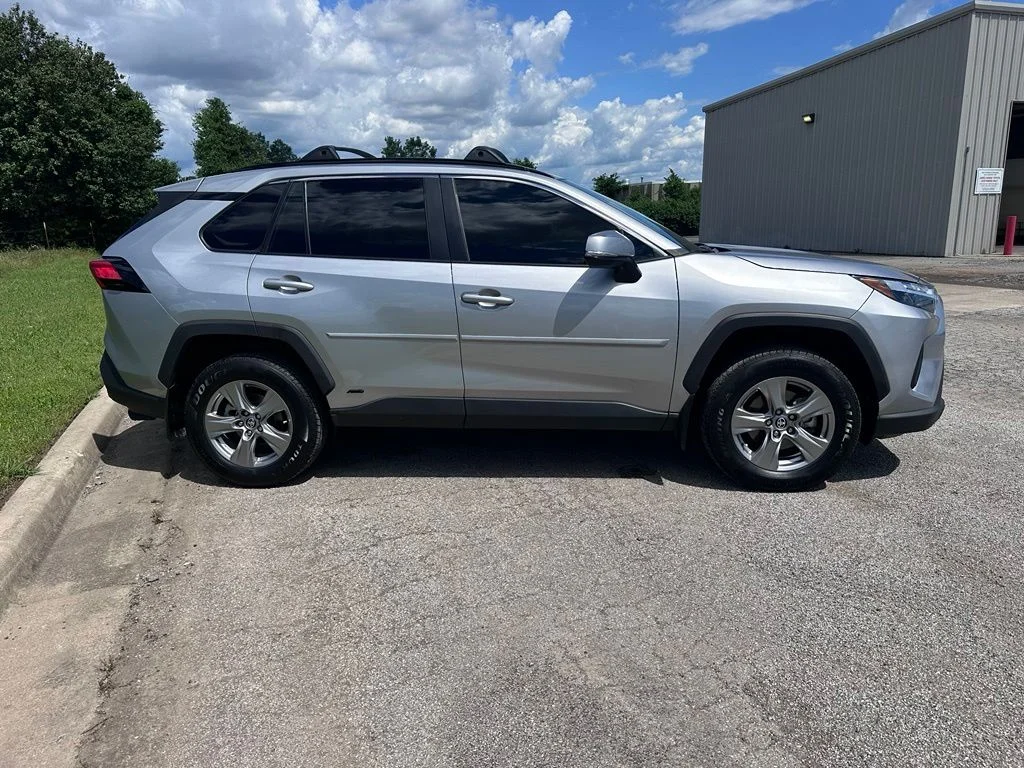 Used 2024 Silver Toyota XLE image 5