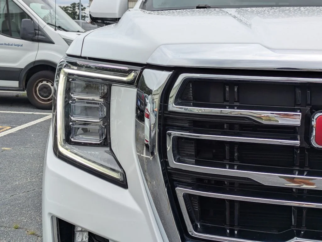 Certified Used 2024 Summit White GMC SLT image 10