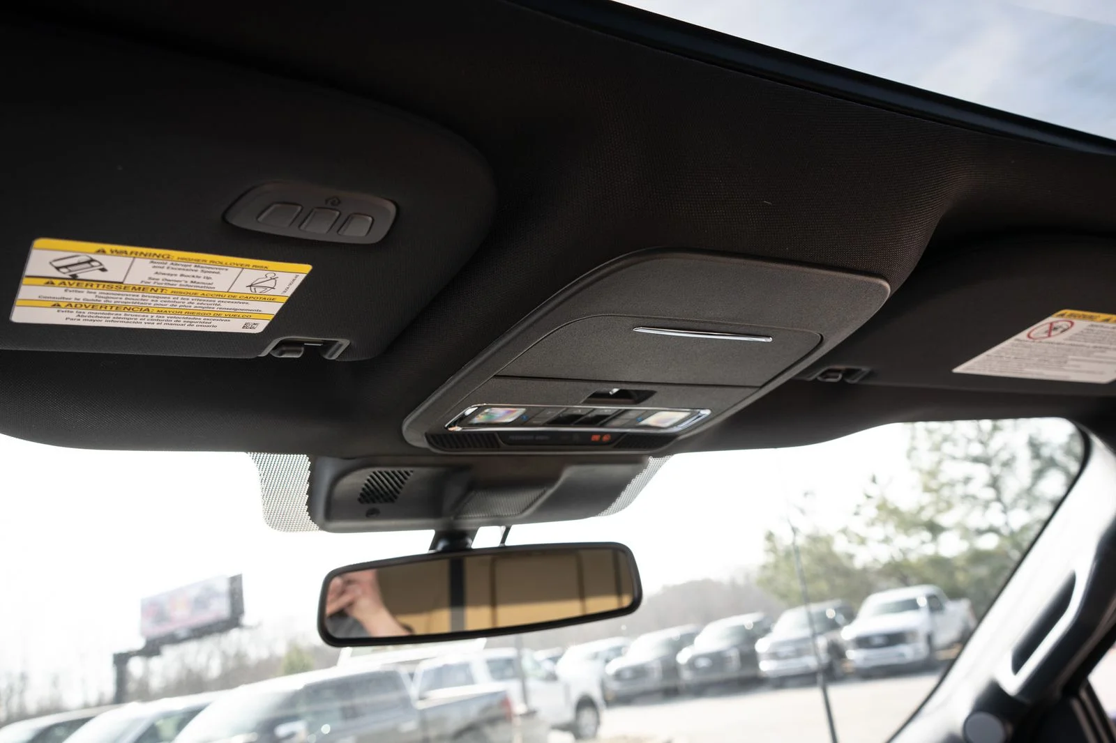 New 2026 Star White Metallic Tri-Coat Ford F-250® Lariat® image 50