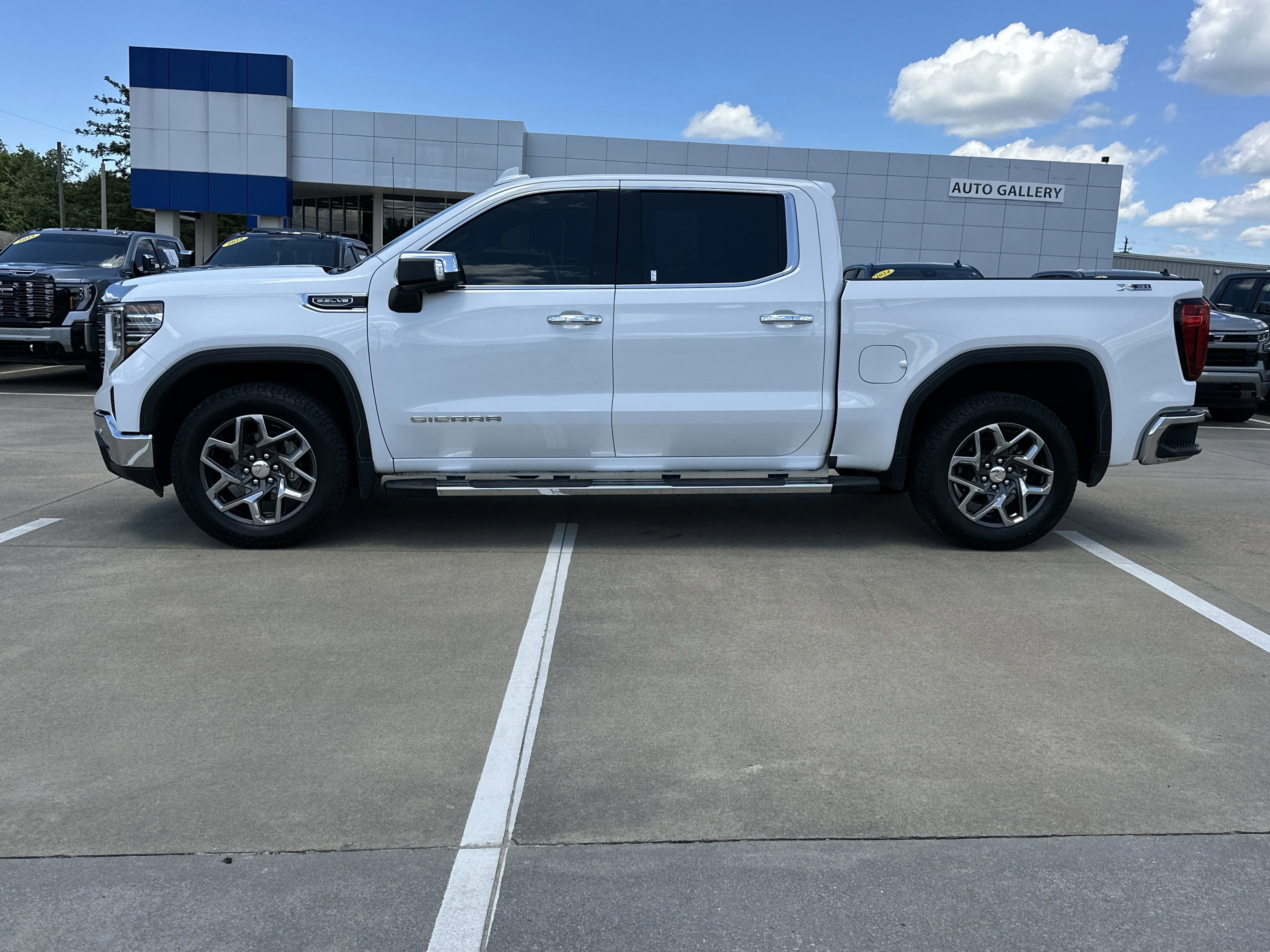 Certified Used 2024 Summit White GMC SLT image 9